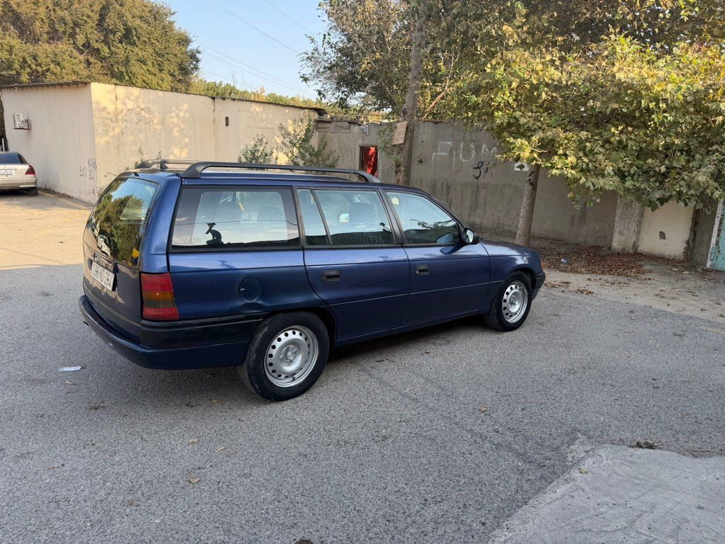Opel Astra, 1.6 L, 1995 il, 365 000 km — Avtomobillər, Sumqayıt (4)