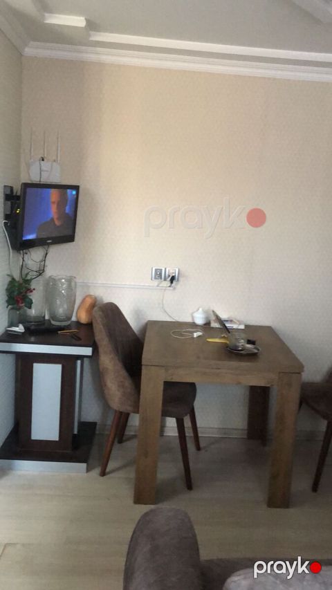 Satılır 2 otaqlı köhnə tikili 35 m²