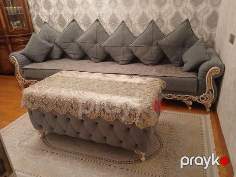 *ZB* *Divan +Pufık* Qıymet *350 AZN* acilir bazaldir ölçü 2.8 unvan — Bakı