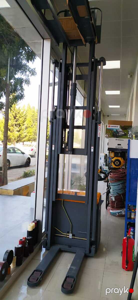 Yük qaldıran "Hochkraft R15" — Biznes və avadanlıq, Bakı (3)