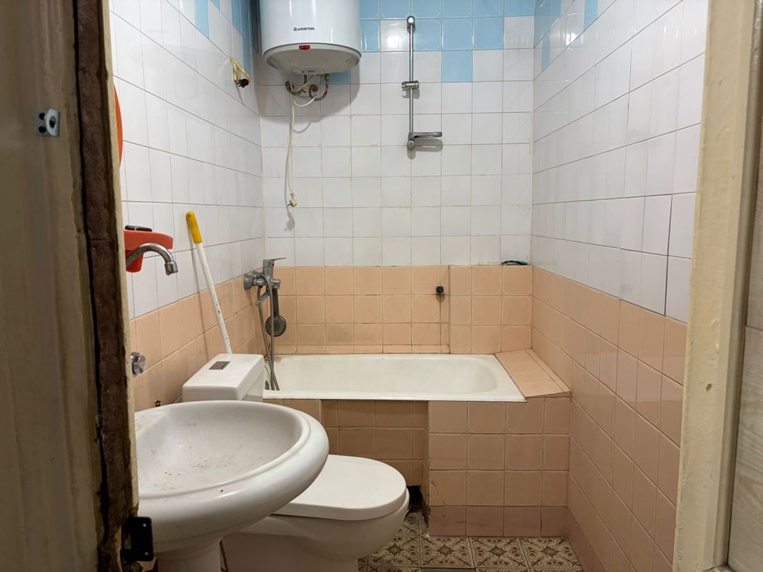 Satılır 1 otaqlı köhnə tikili 40 m² — Mənzil, Bakı (9)
