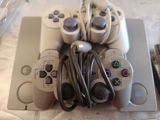 Sony PlayStation1 (PS1, FAT, Avropa) oyun konsolu seti. 6 original — kanan