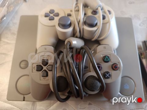 Sony PlayStation1 (PS1, FAT, Avropa) oyun konsolu seti. 6 original — Bakı