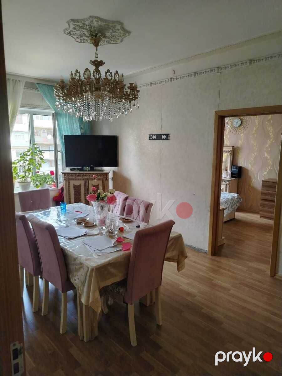 Satılır 5 otaqlı köhnə tikili 110 m² — Mənzil, Bakı