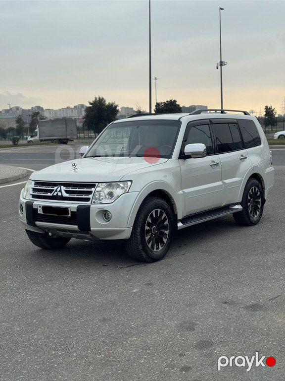 Mitsubishi Pajero, 3.5 L, 2010 il, 291 000 km — Avtomobillər, Bakı (3)