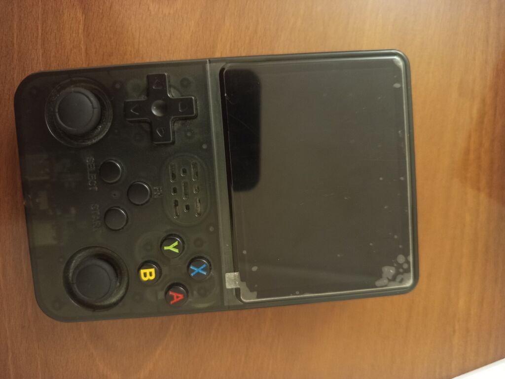 R36S portativ oyun konsolu Xüsusiyyətlər: - Model: R36S (qutuda — Oyunlar, konsollər və proqramlar, Bakı (3)