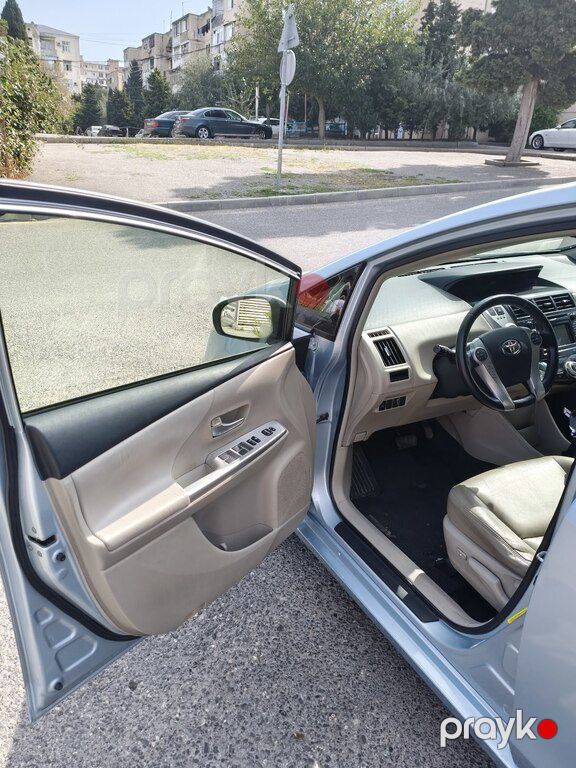 Toyota Prius V, 1.8 L, 1.3 kWh, 2013 il, 305 600 km — Avtomobillər, Bakı (6)
