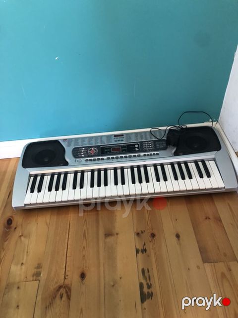 Elektron sintezator/klaviatura - 61 klavişli portativ klaviatura — Digah