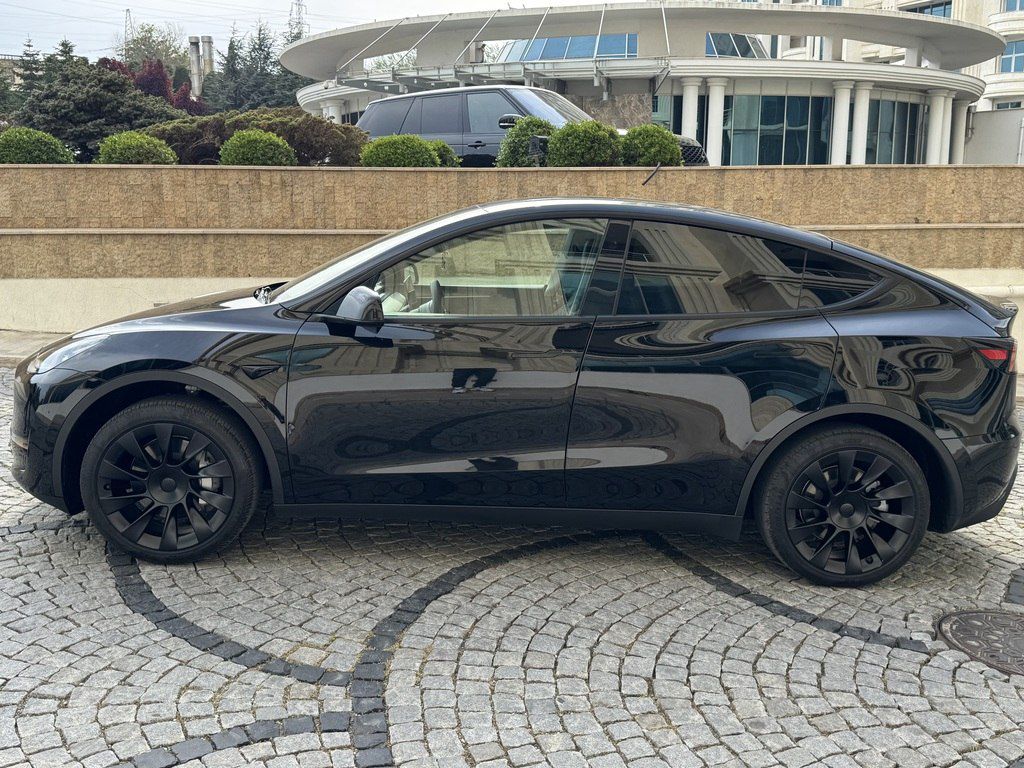 Tesla Model Y, 75 kWh, 2023 il, 32 541 km — Avtomobillər, Bakı (4)