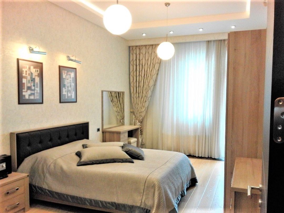 İcarəyə verilir 4 otaqlı yeni tikili 250 m² — Mənzil, Bakı (11)