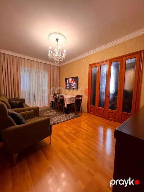 Satılır 2 otaqlı köhnə tikili 40 m²