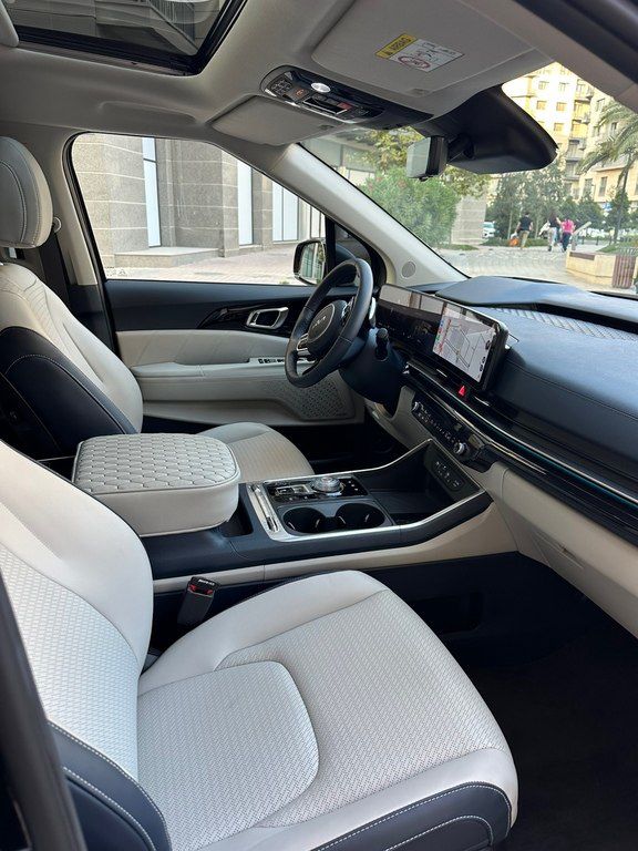 Kia Carnival, 1.6 L, 1.49 kWh, 2024 il, 15 800 km — Avtomobillər, Bakı (8)