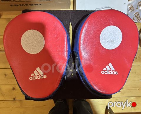 Adidas fokus yastıqları (mitts) — cüt Endirim olunacaq - Nişan