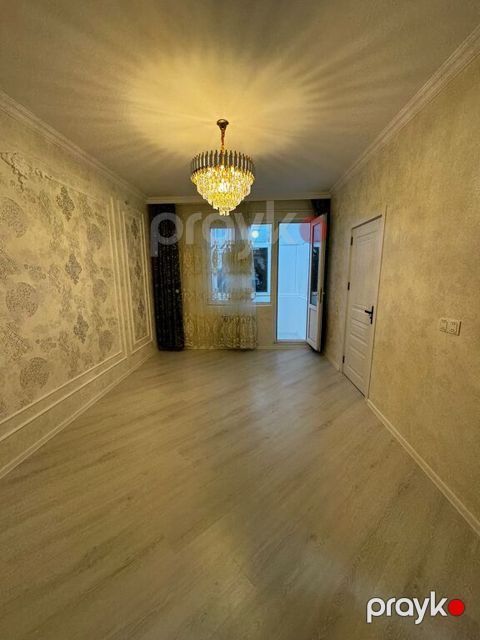 Satılır 2 otaqlı köhnə tikili 40 m²