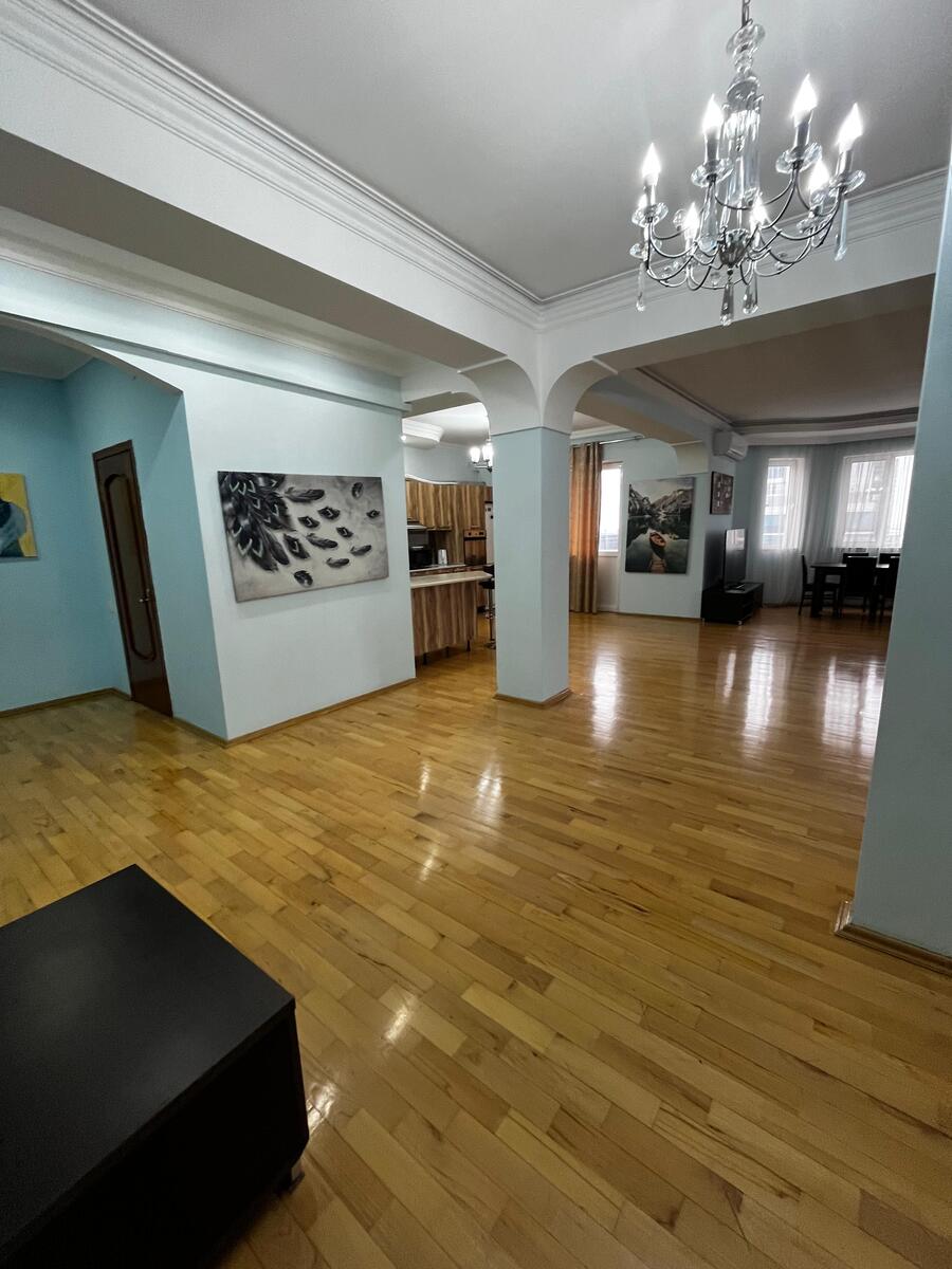 İcarəyə verilir 4 otaqlı yeni tikili 176 m² — Mənzil, Bakı (10)