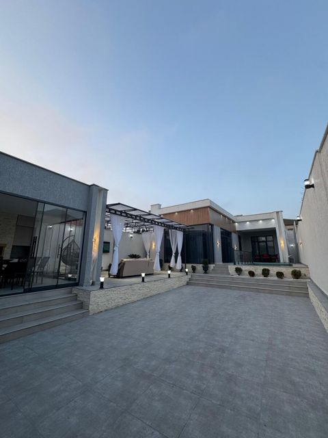 İcarəyə verilir 4 otaqlı həyət evi/bağ evi 160 m² — Bakı