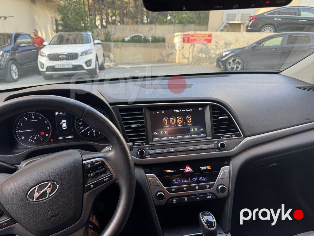 Hyundai Avante, 1.6 L, 2018 il, 70 300 km — Avtomobillər, Bakı (10)