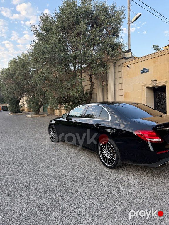 Mercedes E 300, 2.0 L, 2019 il, 150 000 km — Avtomobillər, Bakı (8)