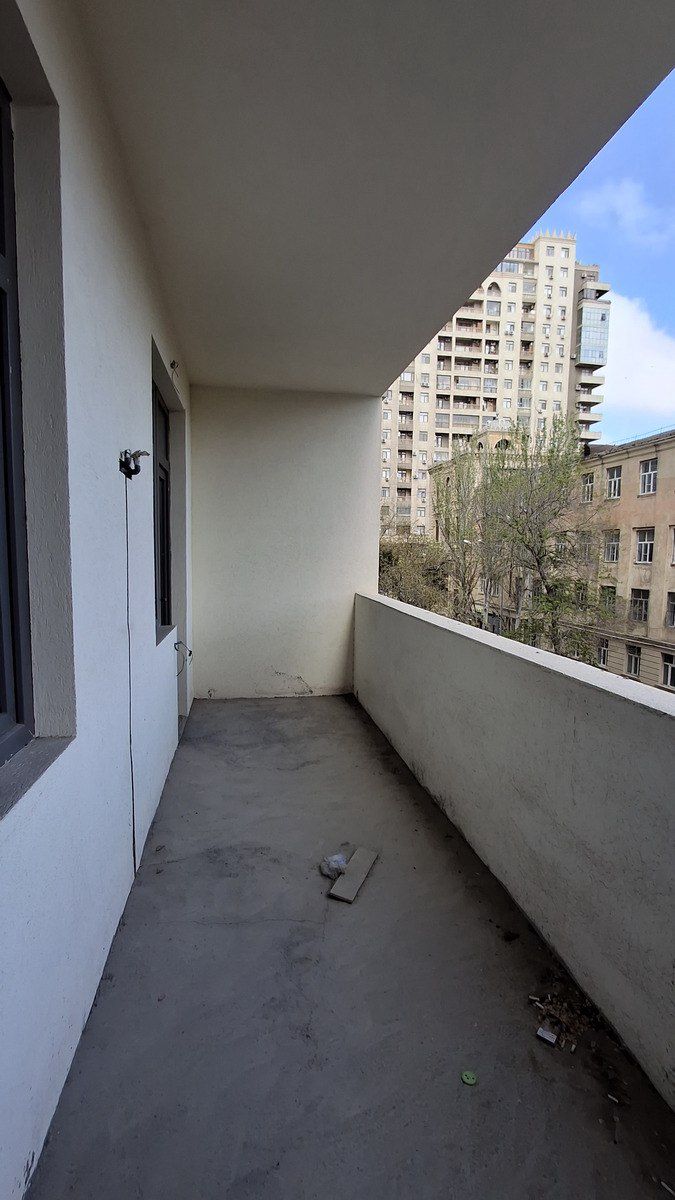 Satılır 4 otaqlı yeni tikili 237 m² — Mənzil, Bakı (10)