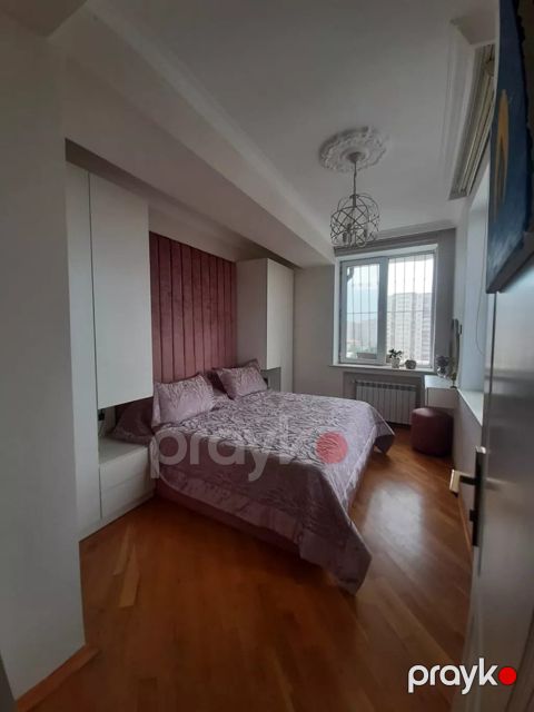 Satılır 3 otaqlı yeni tikili 70 m²