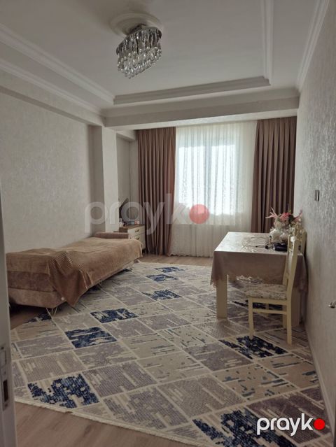 Saray MTK-da ötürməsi aktiv olan rahat və ideal təmirli mənzil