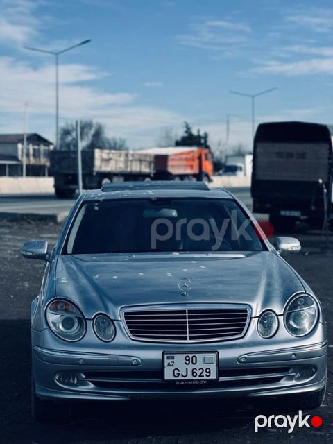 Mercedes E 240, 2.6 L, 2003 il, 350 000 km — Ucar