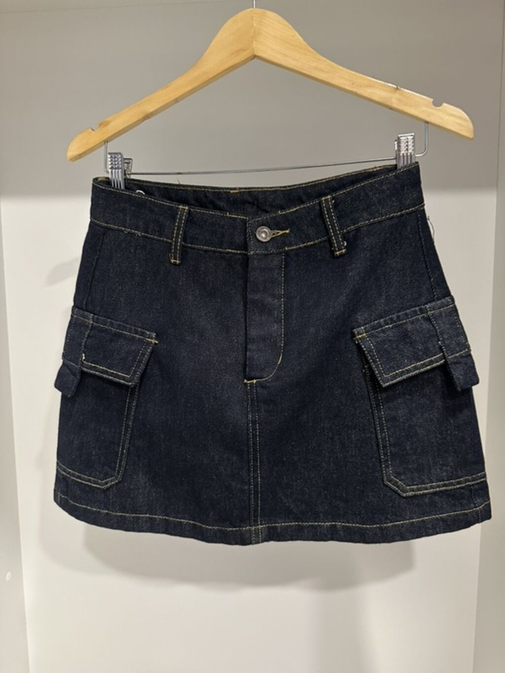 Prada denim dəst – jilet və mini ətək 250 azn alinib hec geyinilmeyib — Kostyum, Bakı (2)