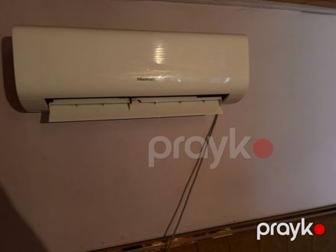 Hisense divar tipli split kondisioner ve Andeli SVC-5000VA gərginlik