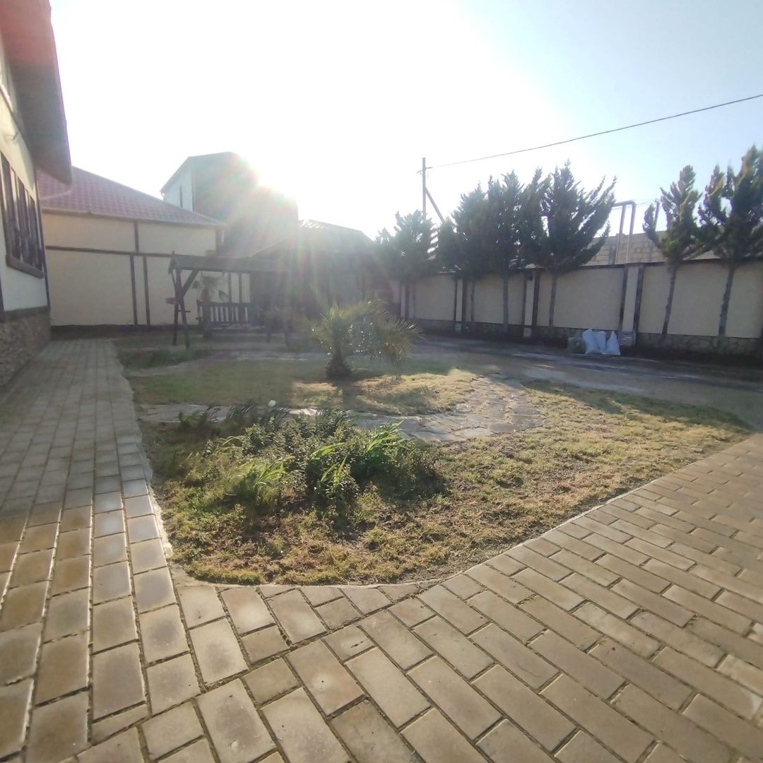 Satılır 5 otaqlı həyət evi/bağ evi 200 m² — Ev, villa, Bakı (12)