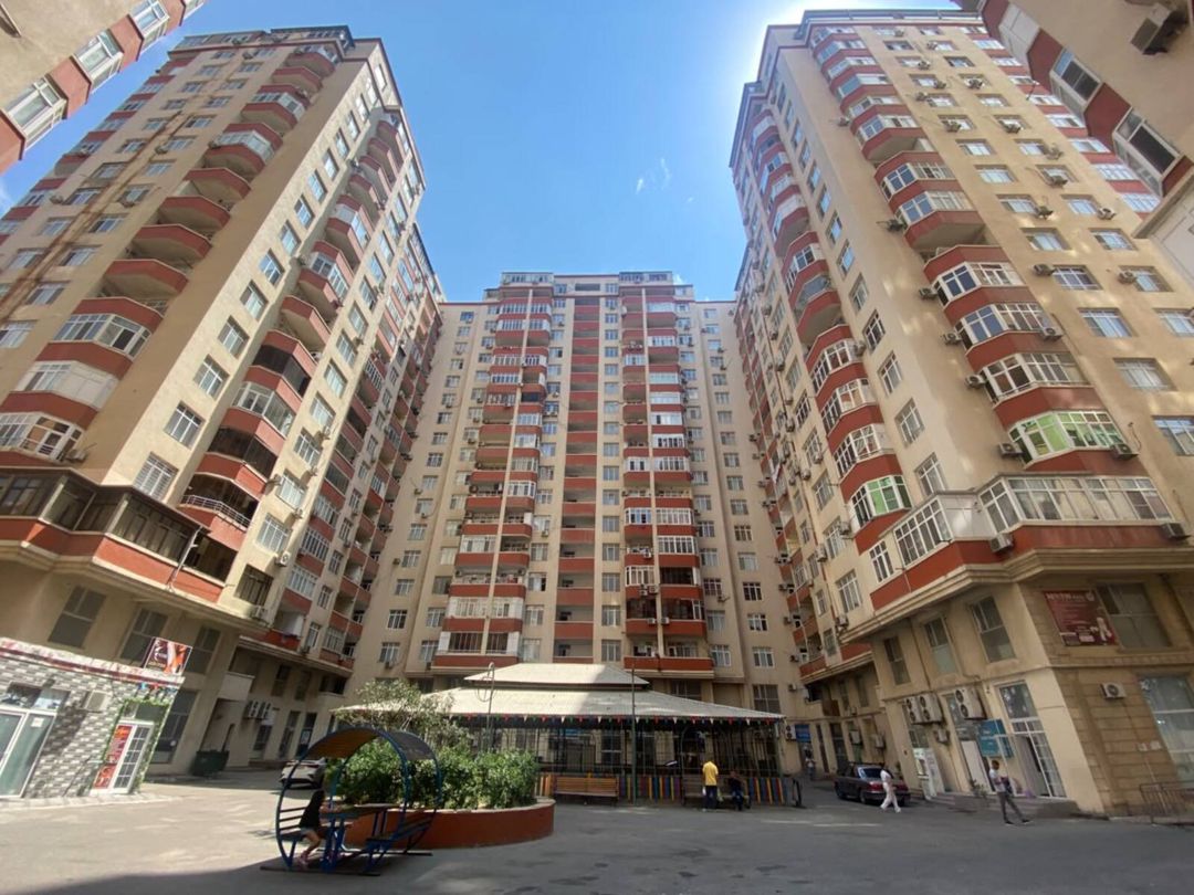 Satılır 2 otaqlı yeni tikili 100 m² — Mənzil, Bakı (2)