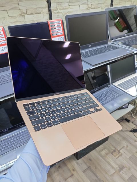 MacBook air (iclouddadı) — Bakı