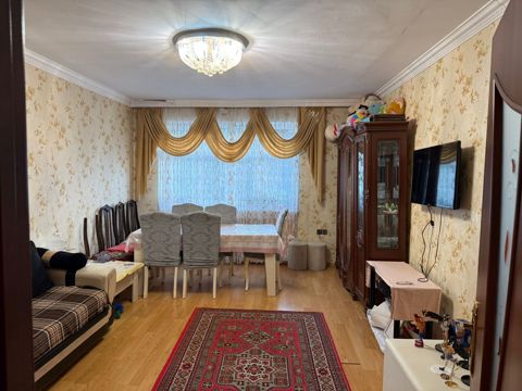 Satılır 3 otaqlı köhnə tikili 70 m² — Bakı