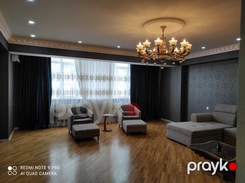 İcarəyə verilir 4 otaqlı ofis 220 m² — Bakı