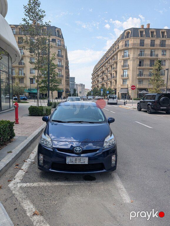 Toyota Prius, 1.8 L, 1.3 kWh, 2010 il, 346 814 km — Avtomobillər, Bakı (12)