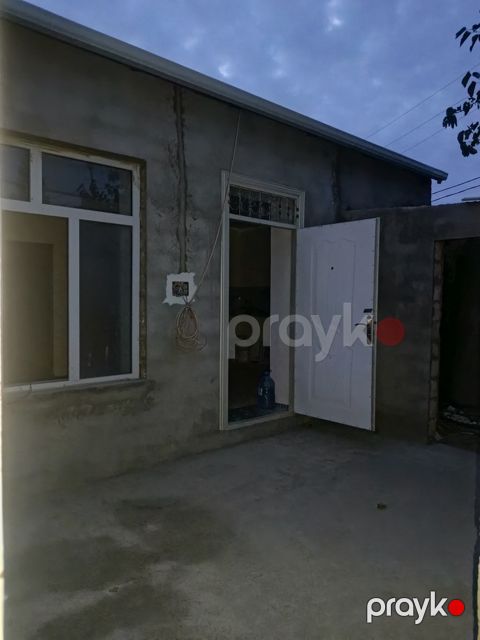 Həyət evi, Binə qəs — Bakı