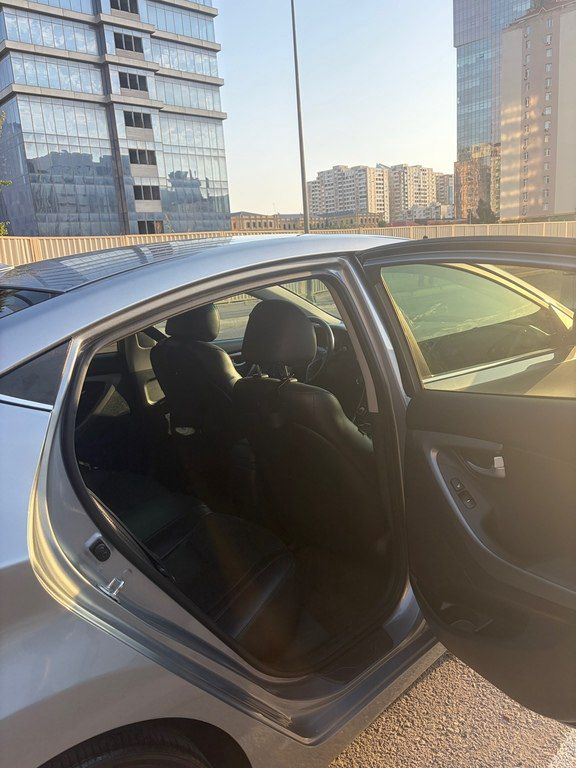 Hyundai Elantra, 1.8 L, 2015 il, 280 026 km — Avtomobillər, Bakı (12)