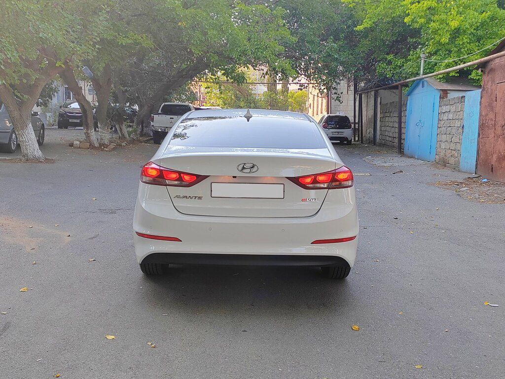 Hyundai Avante, 1.6 L, 2016 il, 199 900 km — Avtomobillər, Bakı (5)