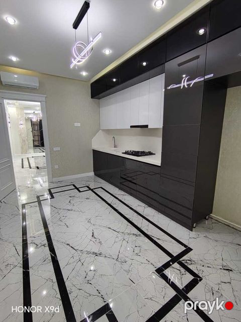 Satılır 3 otaqlı yeni tikili 130 m² — Bakı