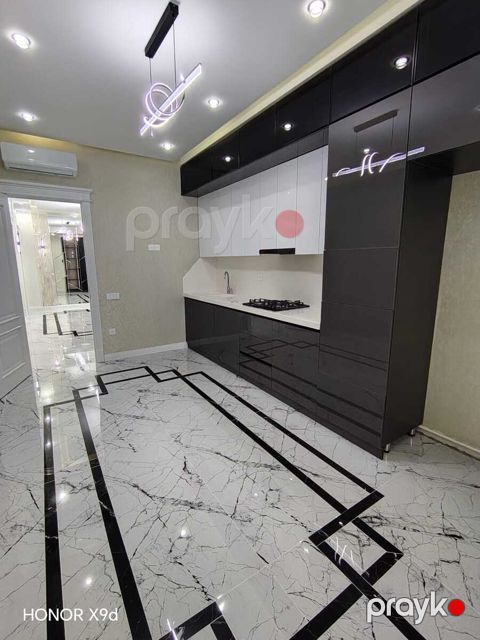 Satılır 3 otaqlı yeni tikili 130 m² — Bakı