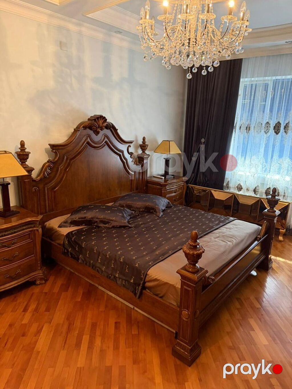 Klassik üslubda dəbdəbəli yataq otağı dəsti Tərkibi: - Böyük — Yataq otağı mobilya dəstləri, Bakı (2)