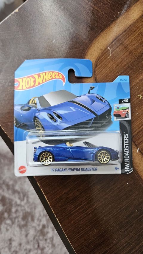 Hotwheels modelləri.İkisi birlikdə 15 manat — Bakı
