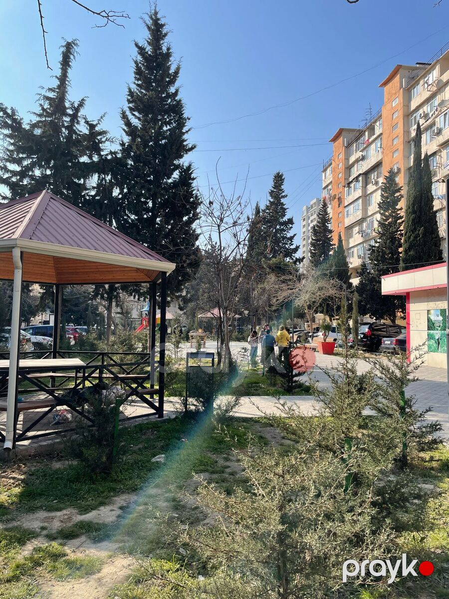 Satılır 2 otaqlı köhnə tikili 65 m² — Mənzil, Bakı (2)