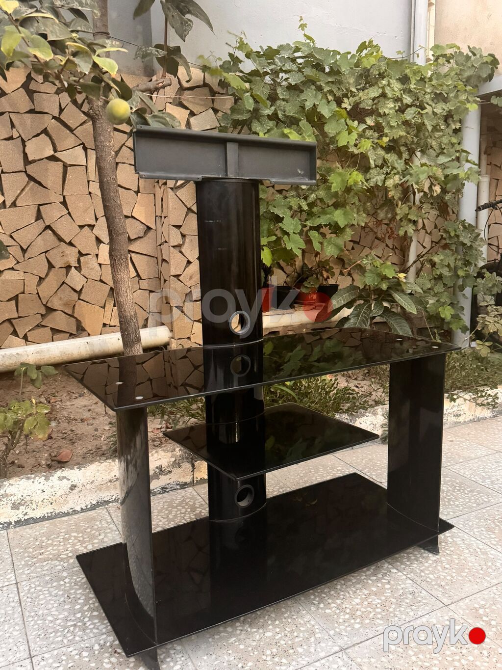 Şüşə TV stendi və asqı sistemi - Rəng: parlaq qara - Material: qalın — Televizor altlıqları və standlar, Bakı (3)