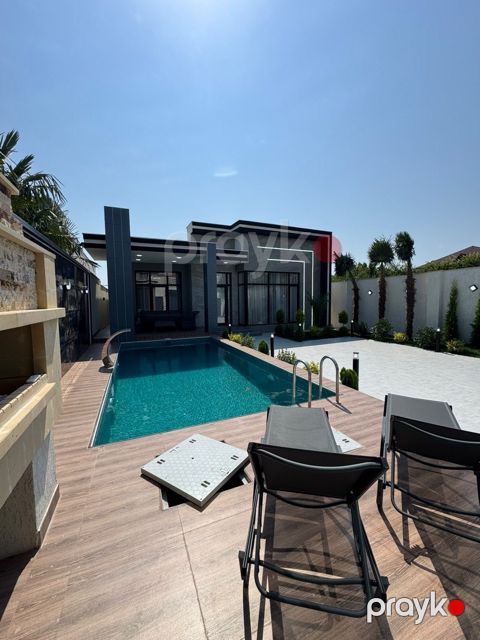 Satılır 4 otaqlı həyət evi/bağ evi 180 m²