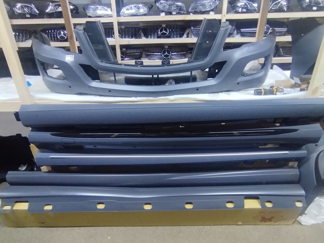 Mercedes W205 6.3 AMG yan ayaqaltısı 2056981554 — Ehtiyat hissələri və aksesuarlar, Bakı (9)
