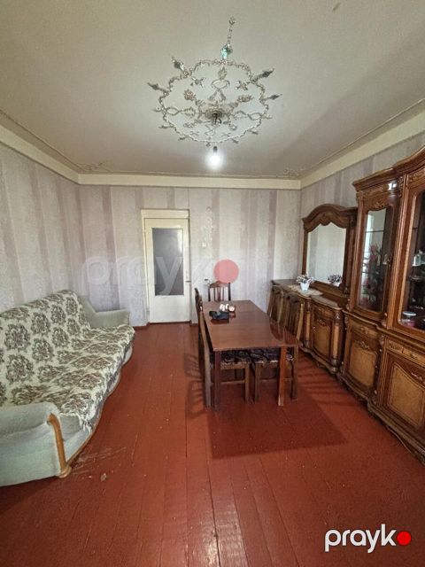 İcarəyə verilir 3 otaqlı köhnə tikili 70 m²