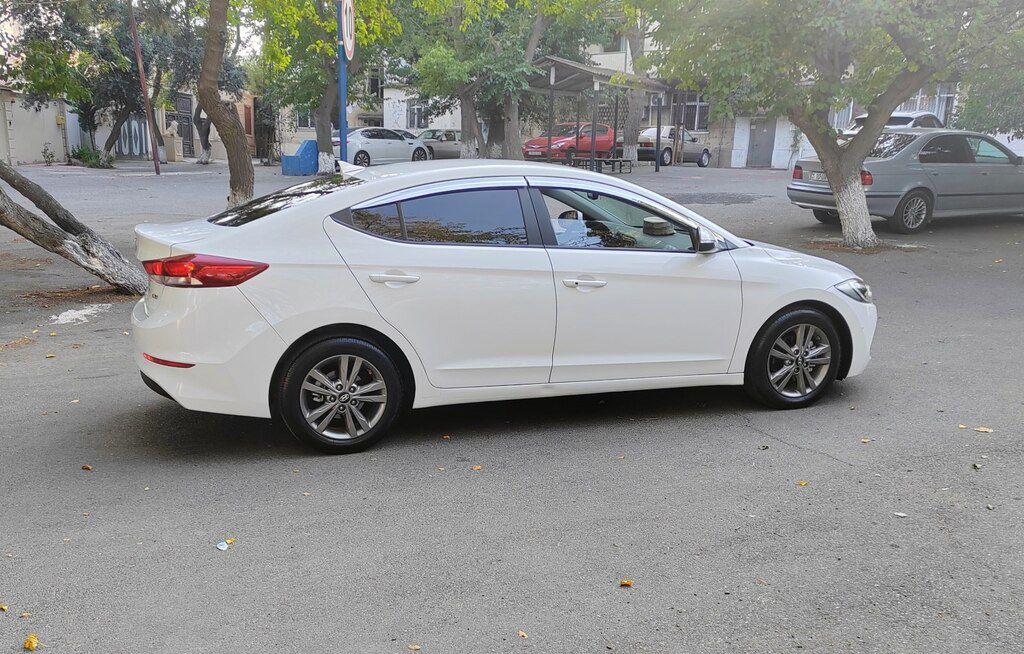 Hyundai Avante, 1.6 L, 2016 il, 199 900 km — Avtomobillər, Bakı (6)