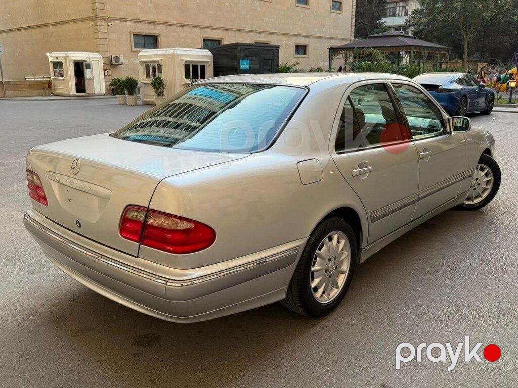 Mercedes E 240, 2.4 L, 2000 il, 270 000 km — Avtomobillər, Bakı (10)