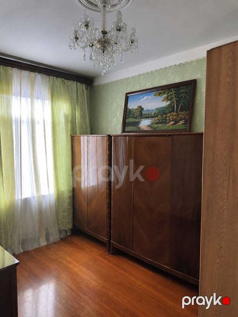 Satılır 3 otaqlı köhnə tikili 85 m²