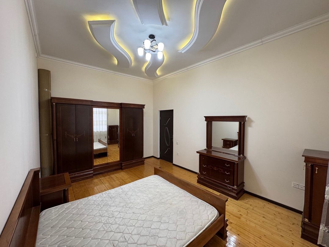 Satılır 6 otaqlı həyət evi/bağ evi 300 m² — Ev, villa, Bakı (6)